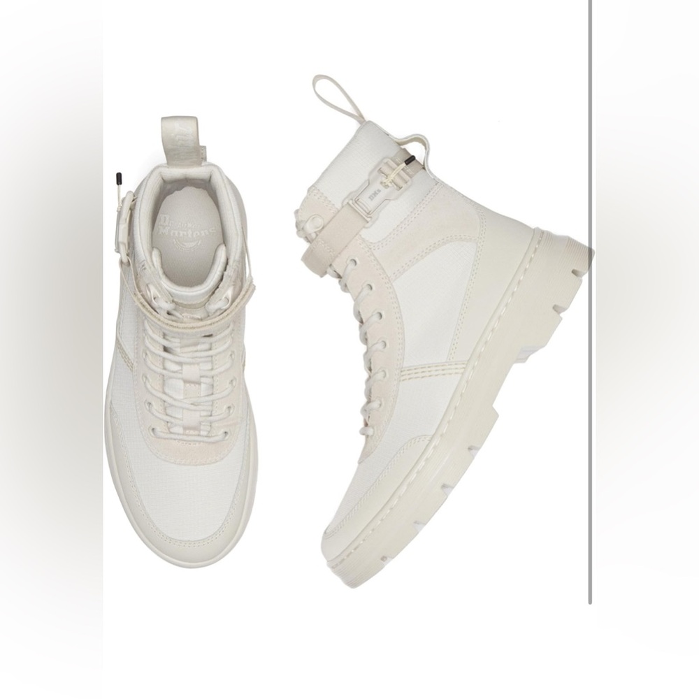 cute Dr Marten boots
A little edgy, but can go with a lot of outfits
Size 8